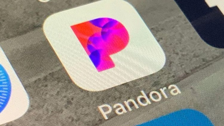 Pandora Subscriber Base Falls By 37%