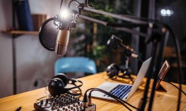 Podcasting Facing Identity Crisis as Growth Slows and Advertisements Decline