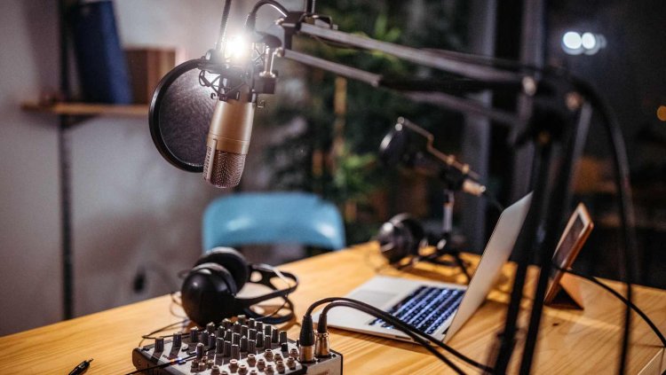 Podcasting Facing Identity Crisis as Growth Slows and Advertisements Decline